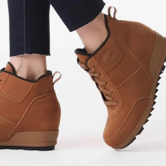 SOREL EVIE SPORT LACE WEDGE WATERPROOF BOOT color :Welvet Tan - Picture 5 of 6